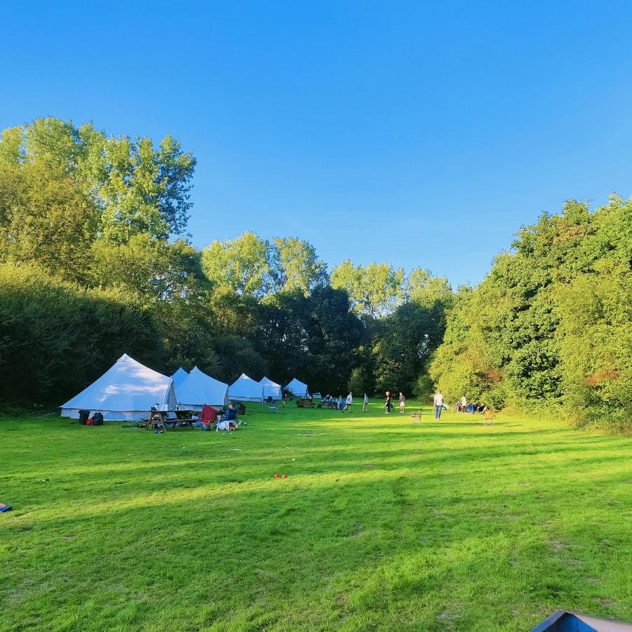 ホテル Battle Pods And Bells Glamping エクステリア 写真