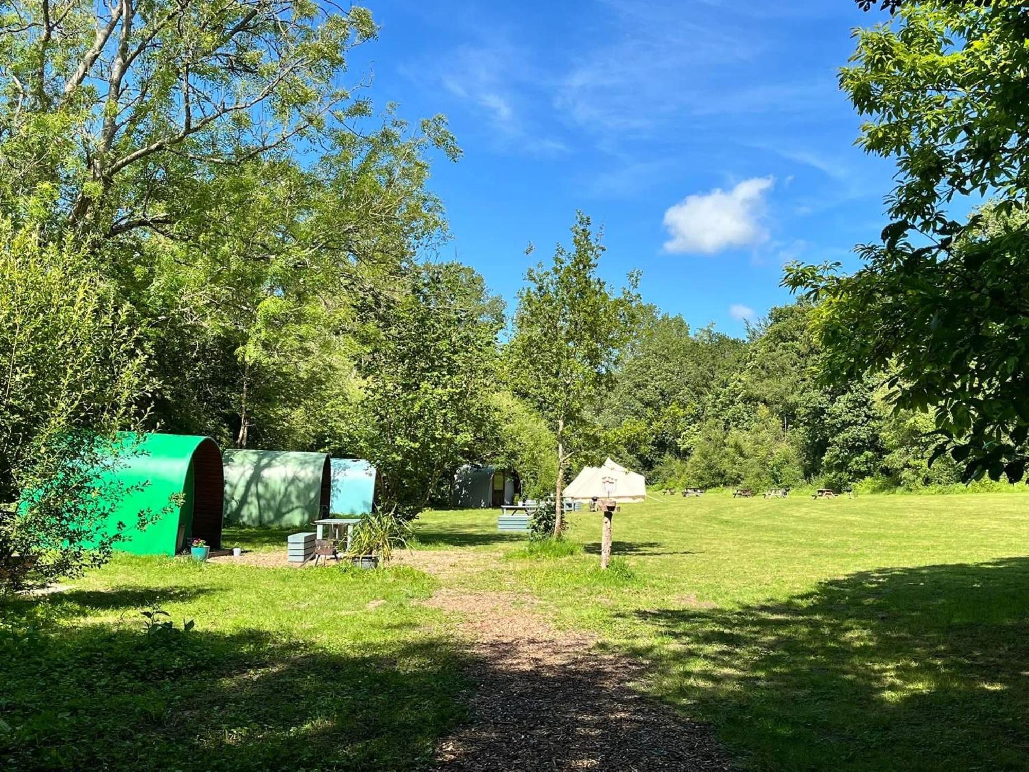 ホテル Battle Pods And Bells Glamping エクステリア 写真